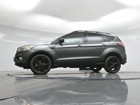 Certified 2018 Ford Escape SEL image 8