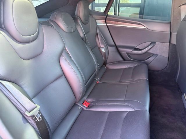 Used 2022 Tesla Model S AWD/4WD image 25