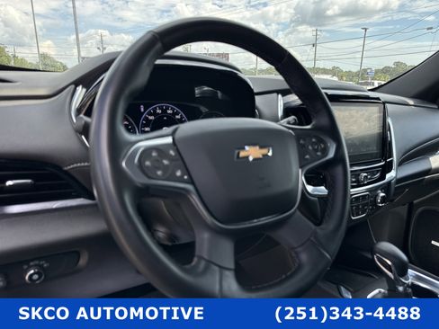 Used 2023 Chevrolet Traverse Premier w/ LPO, Cargo Package image 18