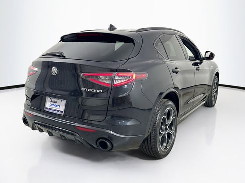 Used 2025 Alfa Romeo Stelvio Sprint w/ Veloce Package AWD/4WD image 5