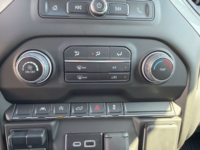 Used 2025 Chevrolet Silverado 1500 Custom w/ Turbomax Blackout Package AWD/4WD image 20