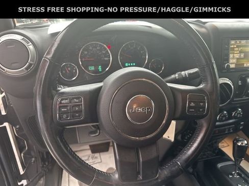 Used 2016 Jeep Wrangler Unlimited Sahara w/ Dual Top Group image 10