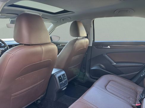 Used 2020 Volkswagen Passat 2.0T SEL image 26