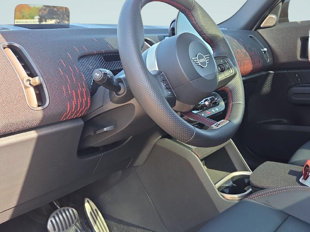 Used 2025 MINI Cooper Countryman John Cooper Works w/ Comfort Package Max AWD/4WD image 14