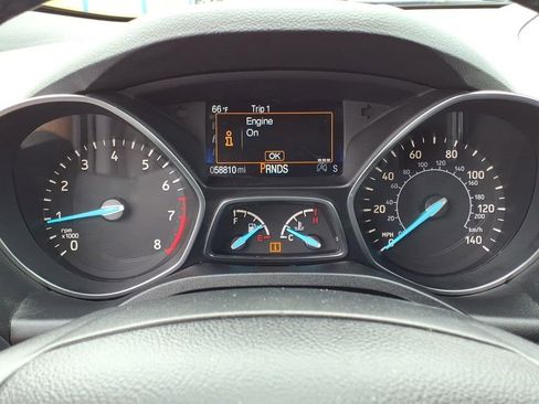Used 2017 Ford Escape Titanium FWD image 19