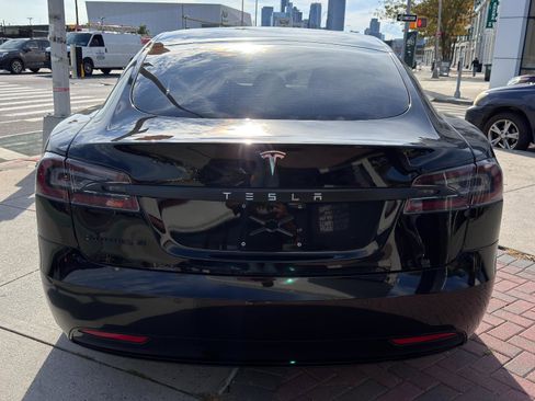 Used 2018 Tesla Model S 75D image 5