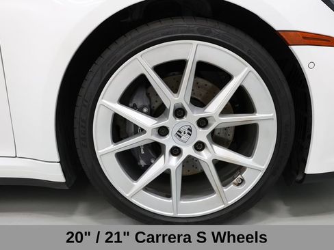 Used 2025 Porsche 911 Carrera RWD image 47
