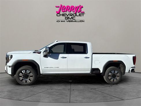 New 2026 GMC Sierra 2500 Denali w/ Denali Reserve Package image 11
