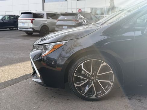 Used 2019 Toyota Corolla XSE image 8