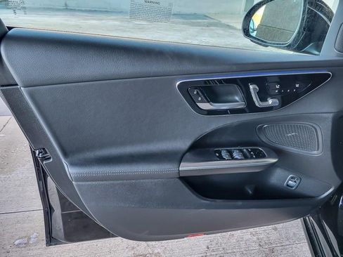 Used 2024 Mercedes-Benz C 300 C 300 image 18