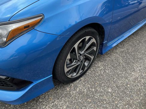 Used 2018 Toyota Corolla iM FWD image 10
