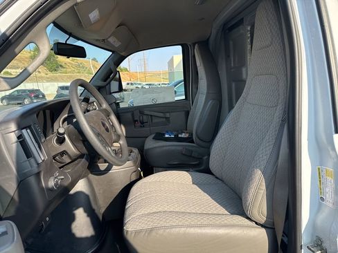 New 2024 GMC Savana 3500 w/ Power Convenience Package image 43