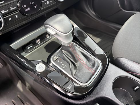 Used 2023 Kia Soul GT-Line FWD image 39