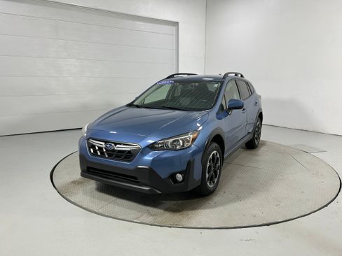 Used 2022 Subaru Crosstrek 2.0i Premium AWD/4WD image 19