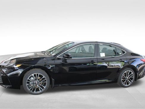 New 2026 Toyota Camry XLE FWD image 11
