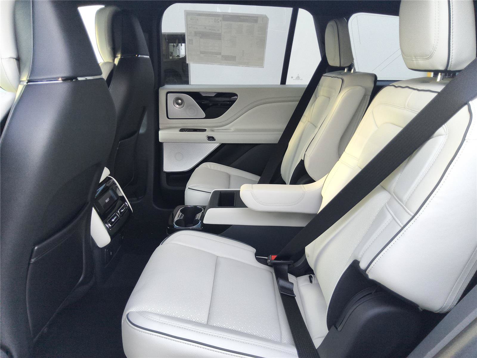 New 2027 Lincoln Aviator Black Label w/ Black Label Special Edition AWD/4WD image 25