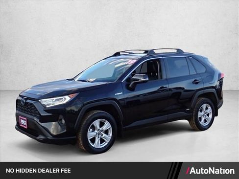 Used 2019 Toyota RAV4 XLE w/ Convenience Package AWD/4WD image 1