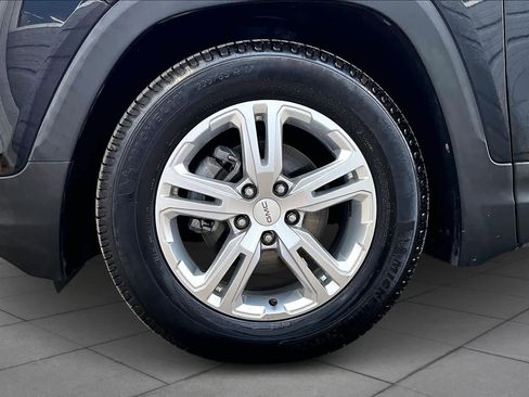 Used 2018 GMC Terrain SLE image 11