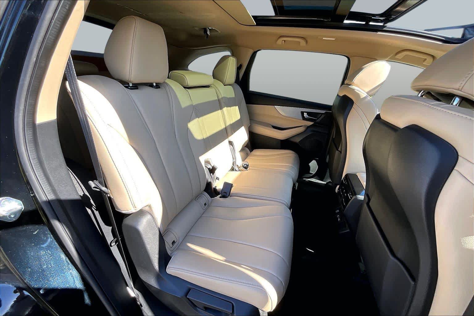 Certified 2024 Acura MDX SH-AWD image 19