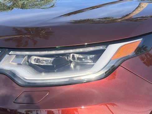 New 2026 Land Rover Discovery Limited Edition image 12