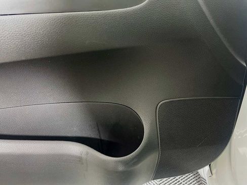 Used 2018 Nissan Sentra SV image 16