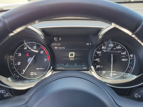 Used 2022 Alfa Romeo Giulia Veloce RWD image 7