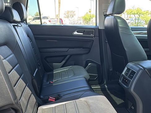 Used 2018 Volkswagen Atlas SEL Premium AWD/4WD image 26