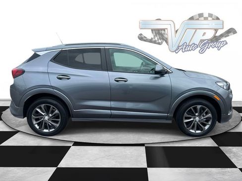 Used 2022 Buick Encore GX Select w/ Experience Buick Package AWD/4WD image 3