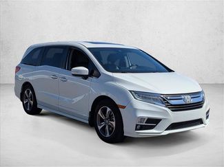 Used 2019 Honda Odyssey Touring video 3
