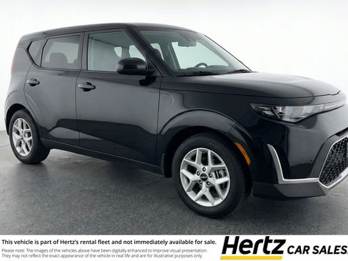 Used 2025 Kia Soul LX w/ LX Technology Package image 1