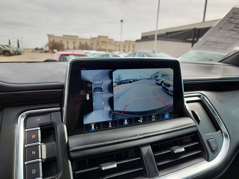 Used 2021 Chevrolet Tahoe Z71 w/ Luxury Package image 18