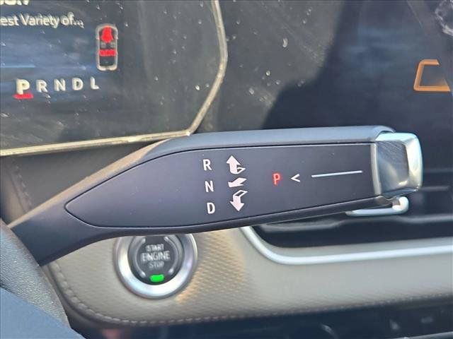 Certified 2025 Chevrolet Equinox LT w/ Convenience Package II FWD image 12