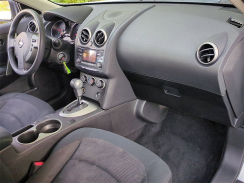 Used 2014 Nissan Rogue S w/ Convenience Package image 27