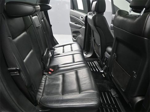 Used 2020 Jeep Grand Cherokee Limited w/ Luxury Group II image 16