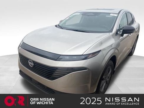 Used 2025 Nissan Murano SL AWD/4WD image 1