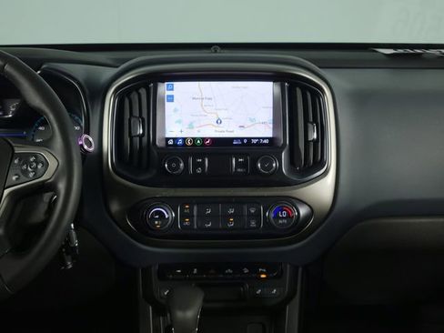 Used 2022 Chevrolet Colorado Z71 AWD/4WD image 22