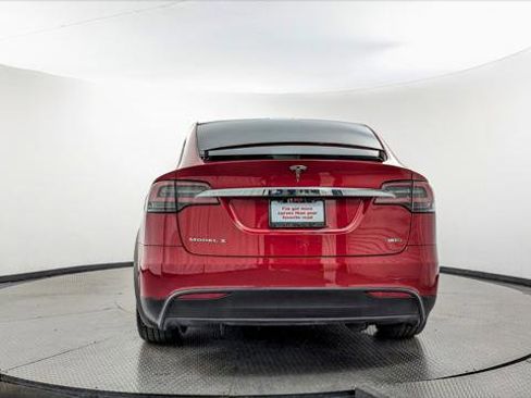 Used 2016 Tesla Model X 90D image 6