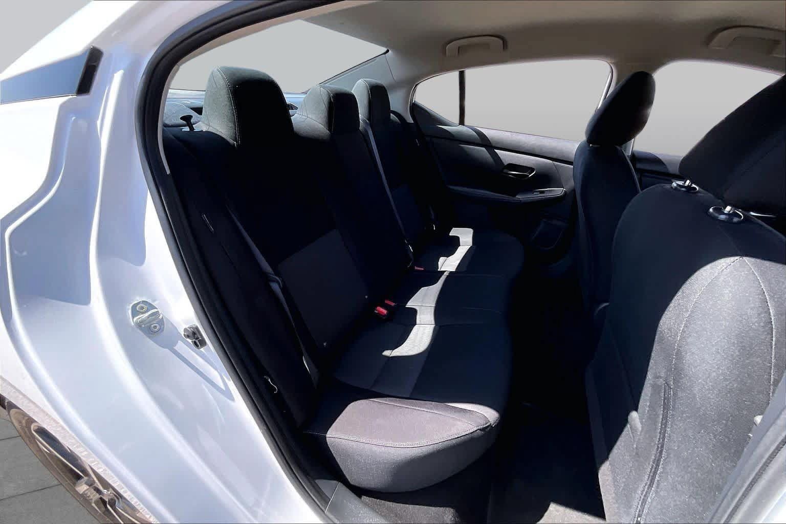 Used 2025 Nissan Sentra SV FWD image 18