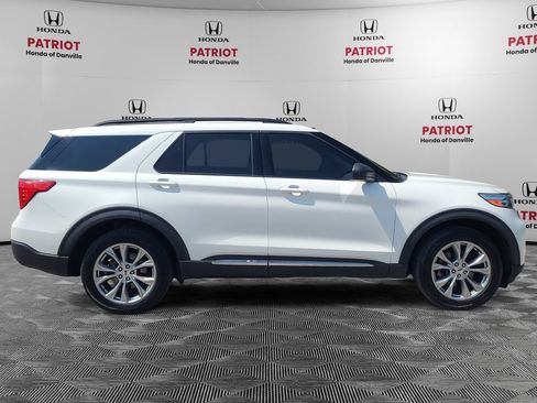 Used 2021 Ford Explorer XLT w/ Equipment Group 202A AWD/4WD image 6