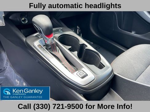 Used 2024 Chevrolet Trax RS w/ Driver Confidence Package FWD image 32