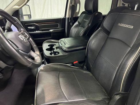 Used 2024 RAM 2500 Laramie AWD/4WD image 24