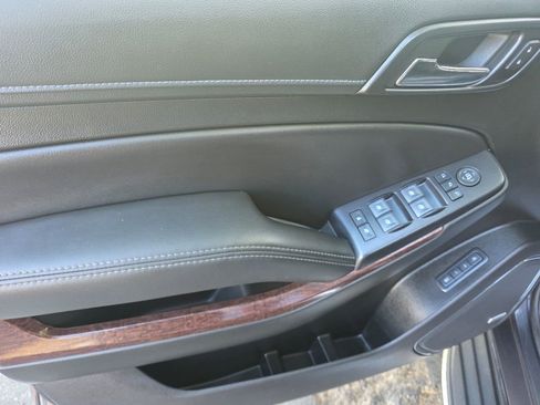 Used 2018 GMC Yukon SLT AWD/4WD image 27