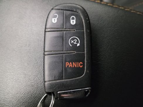 Used 2019 Jeep Compass Limited image 32