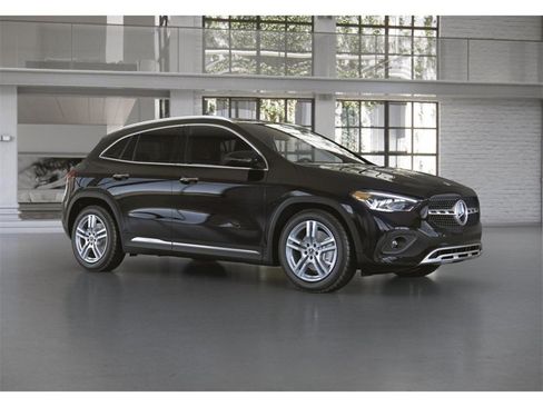 Certified 2023 Mercedes-Benz GLA 250 4MATIC image 13