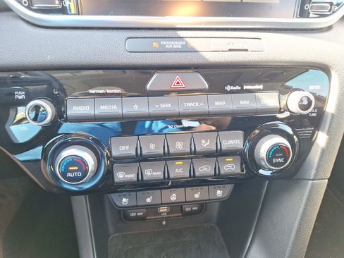 Used 2021 Kia Sportage EX w/ EX Technology Package image 27