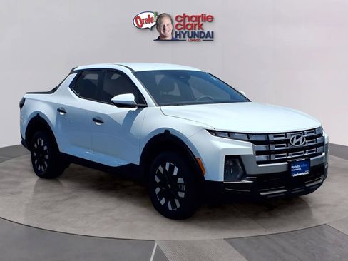Used 2025 Hyundai Santa Cruz SE FWD image 7