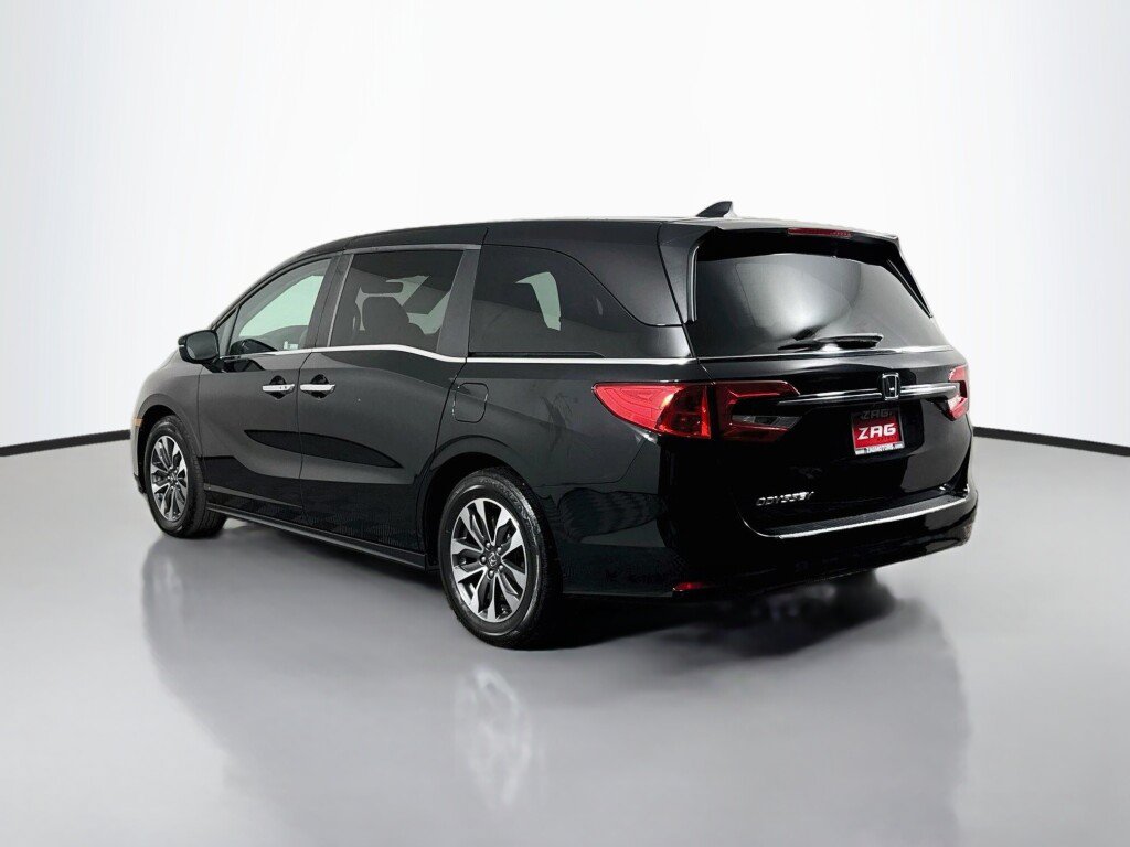 Used 2023 Honda Odyssey EX-L image 3