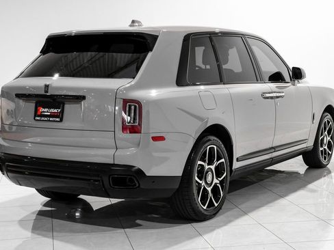 Used 2023 Rolls-Royce Cullinan Black Badge w/ Driver's Package image 4