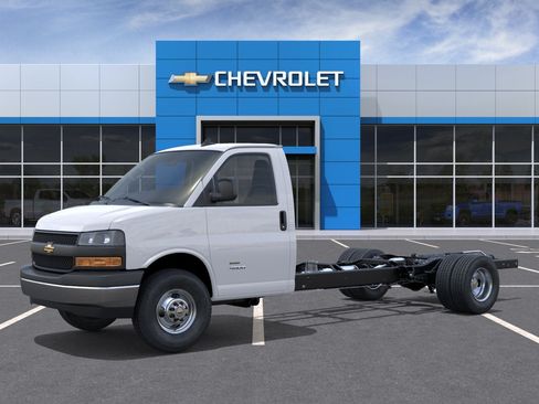 New 2025 Chevrolet Express 3500 w/ Power Convenience Package RWD image 13