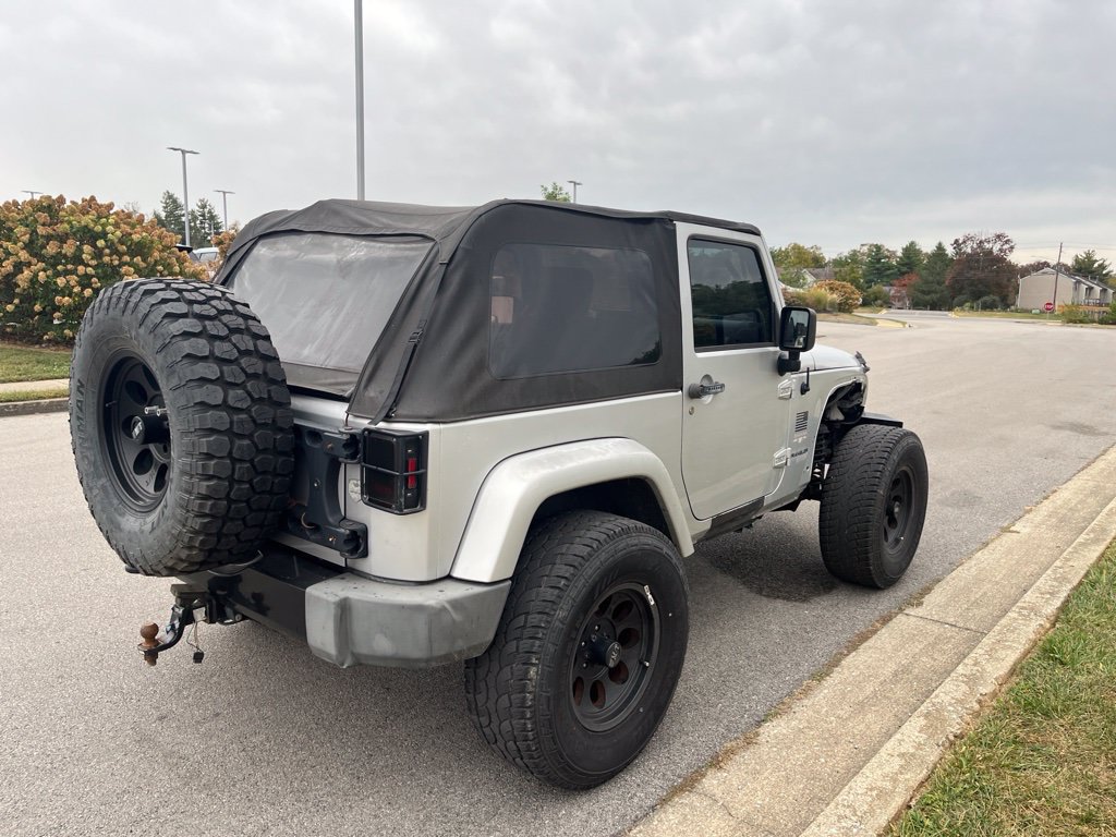 Used 2009 Jeep Wrangler Sahara AWD/4WD image 3